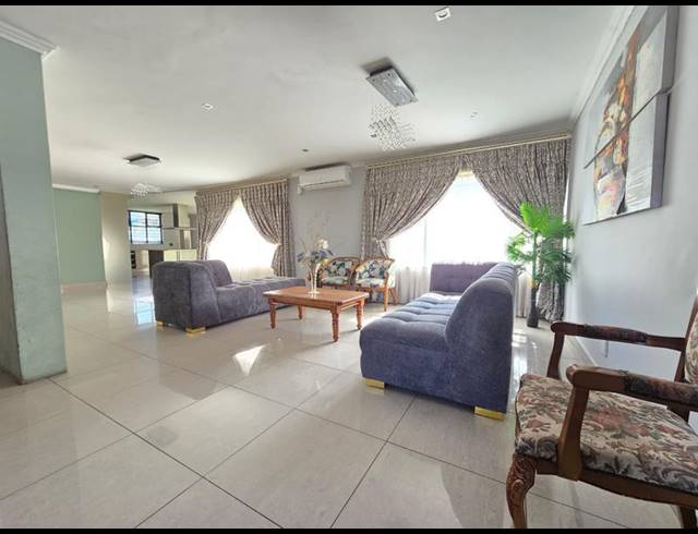 8 BEDROOM PROPERTY TO RENT IN WATERKLOOF RIDGE